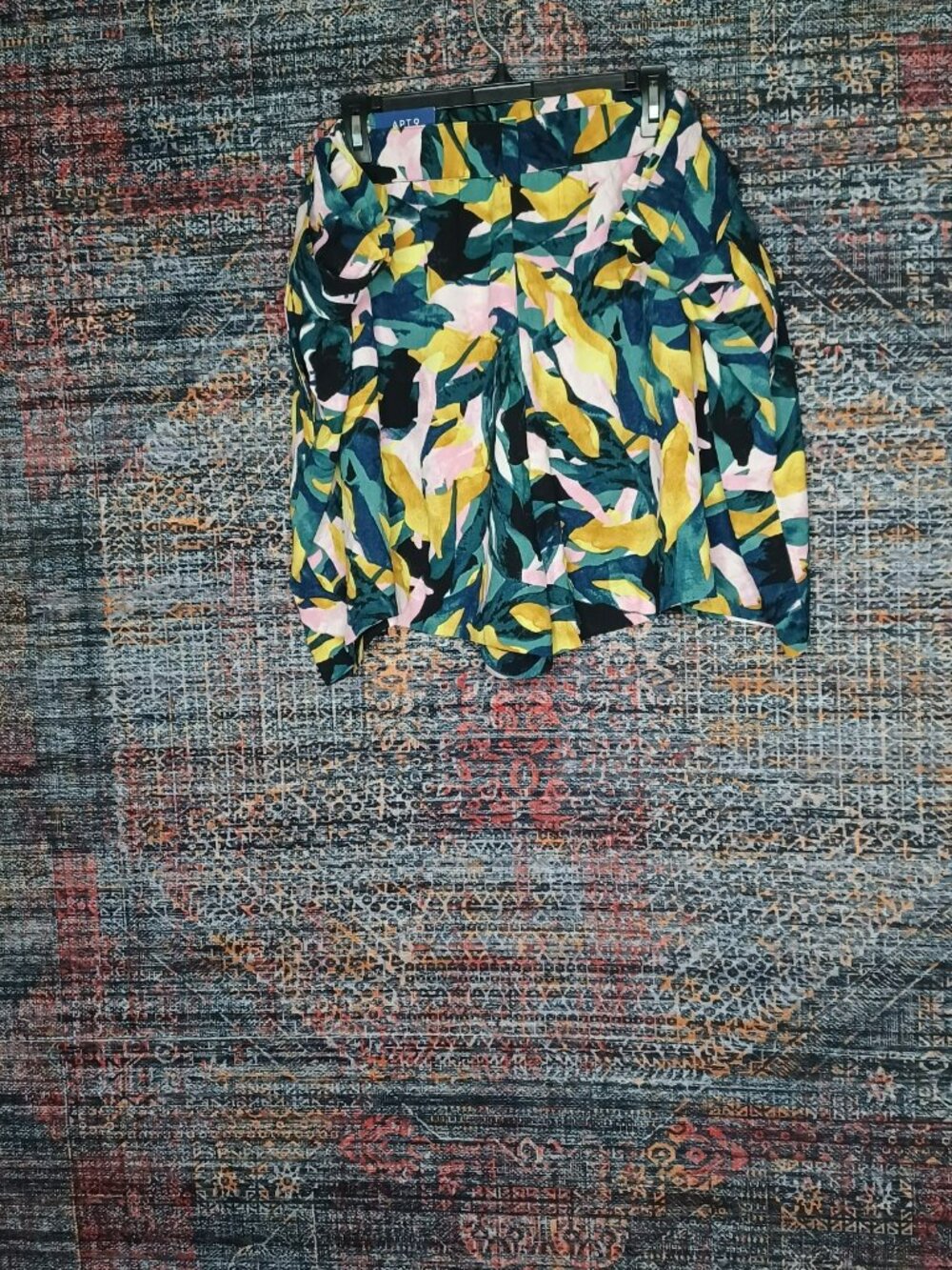 APT.9 womens colorful Hawaiian midrise belted casual shorts 4X PLUS NWT - Picture 2 of 8